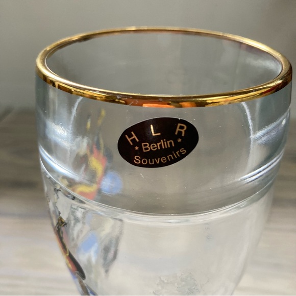 Berlin GERMANY Souvenir Beer Glass Boot Gold Rim 8 inches Tall 0.5 Liters - Picture 4 of 14